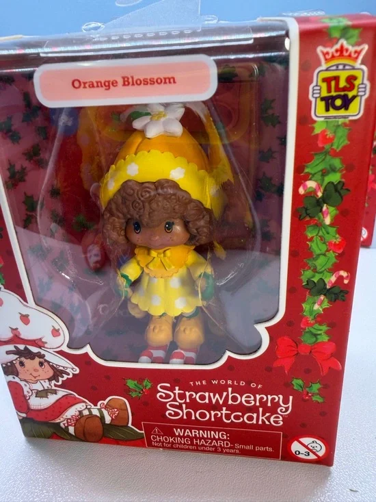 Cheebee Strawberry Shortcake Cheebee Collectible Figure Set (3pc bundle) - Picture 3 of 6